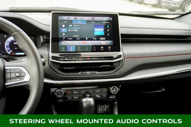 Used 2023 Jeep Compass Trailhawk image 11