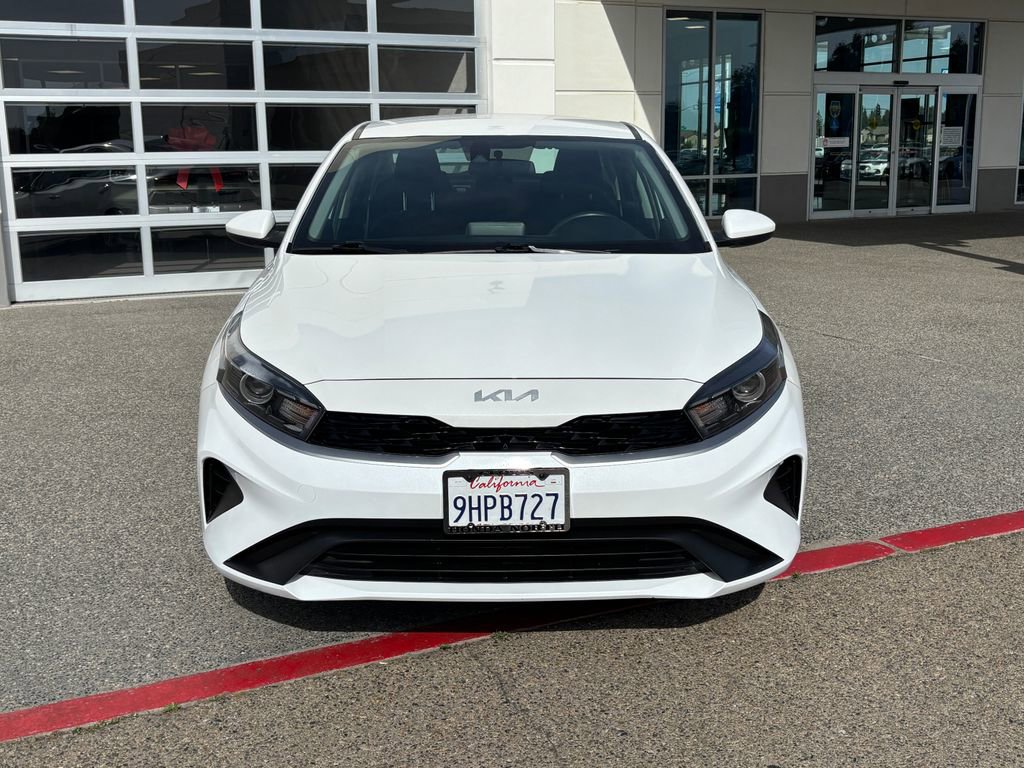 Used 2023 Kia Forte LXS image 2