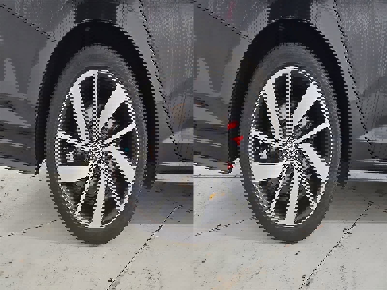 Used 2019 Volkswagen Jetta GLI Autobahn image 13