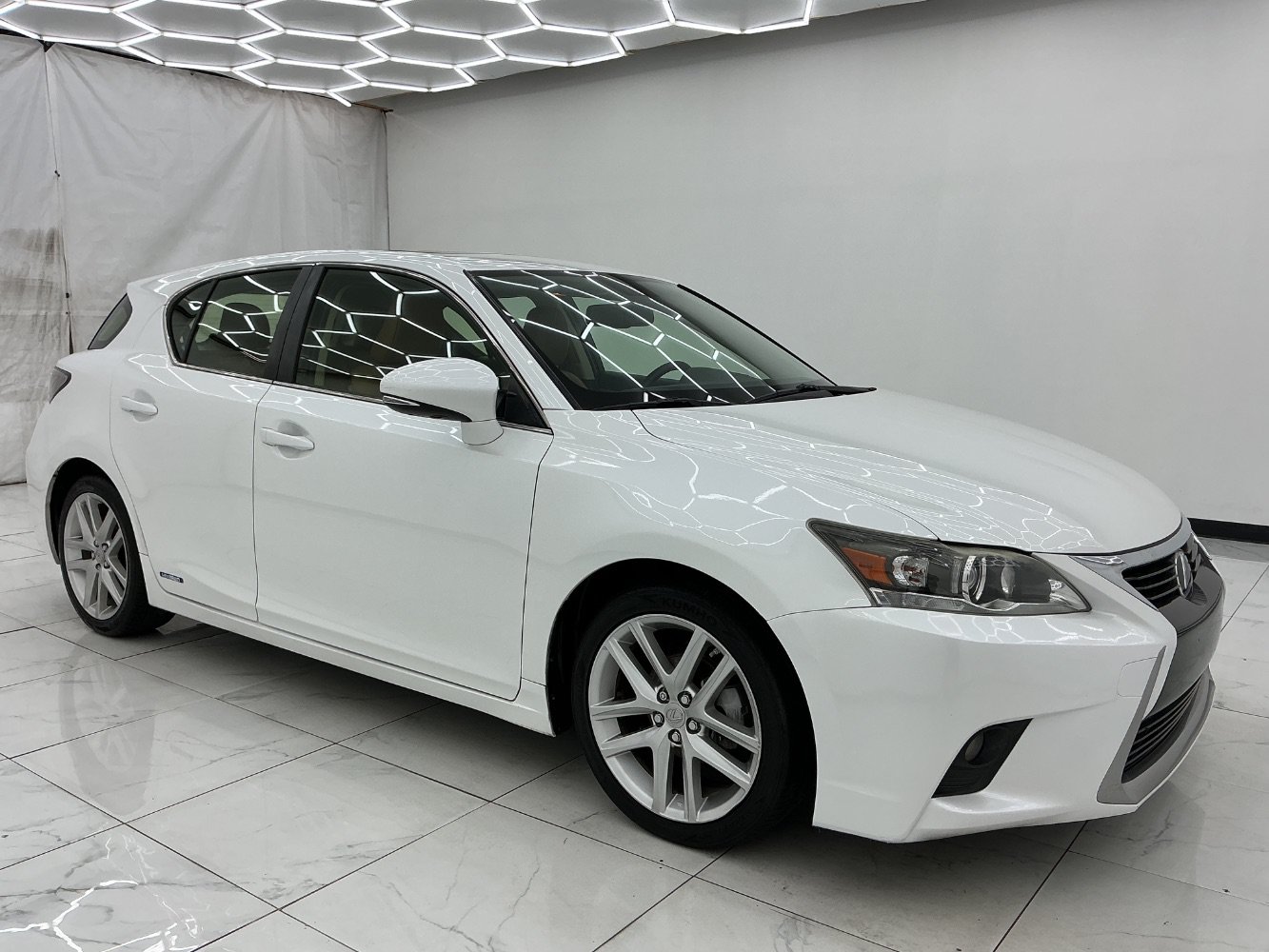 Used 2015 Lexus CT 200h FWD image 7