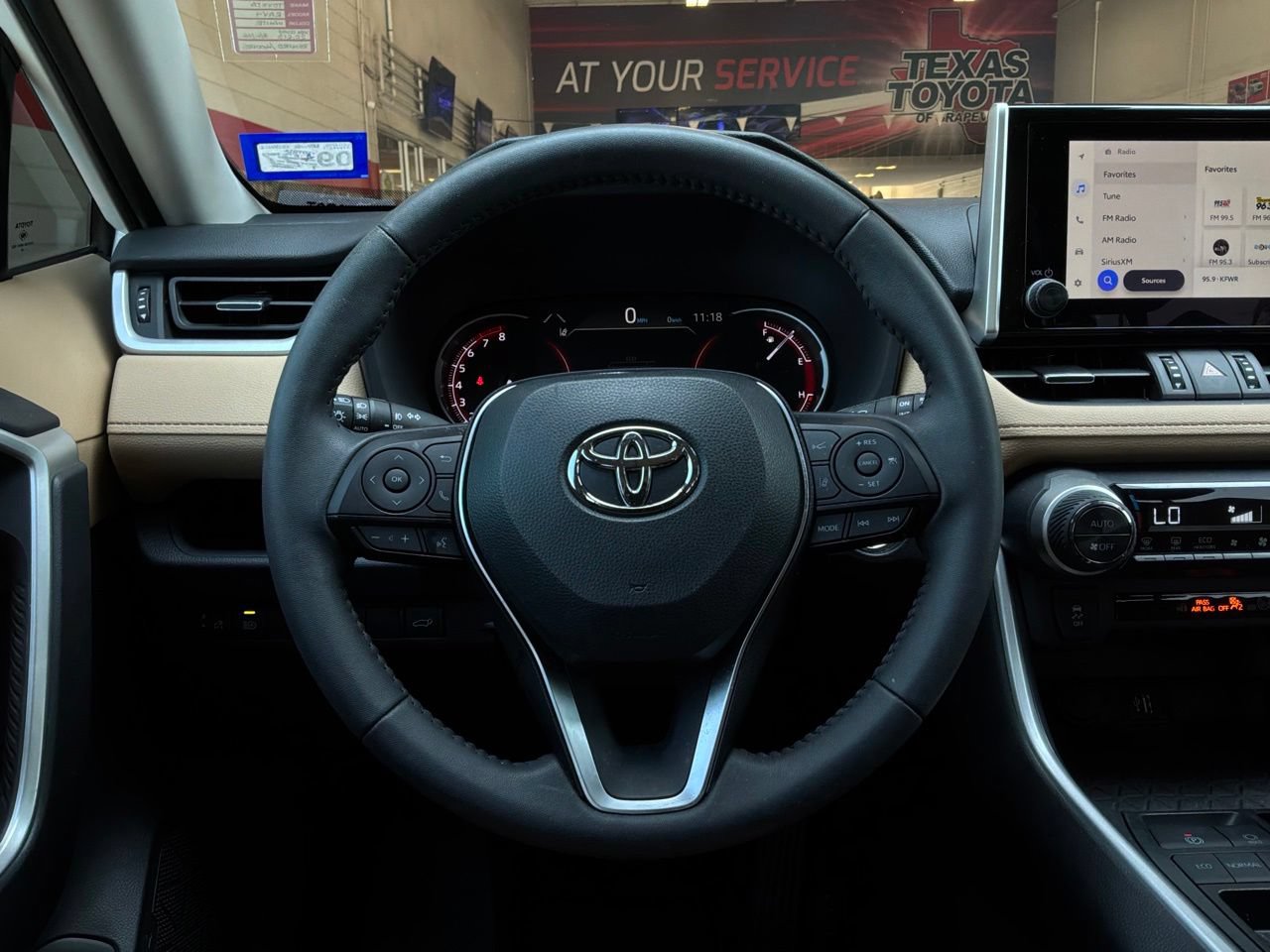 Used 2025 Toyota RAV4 XLE Premium FWD image 37