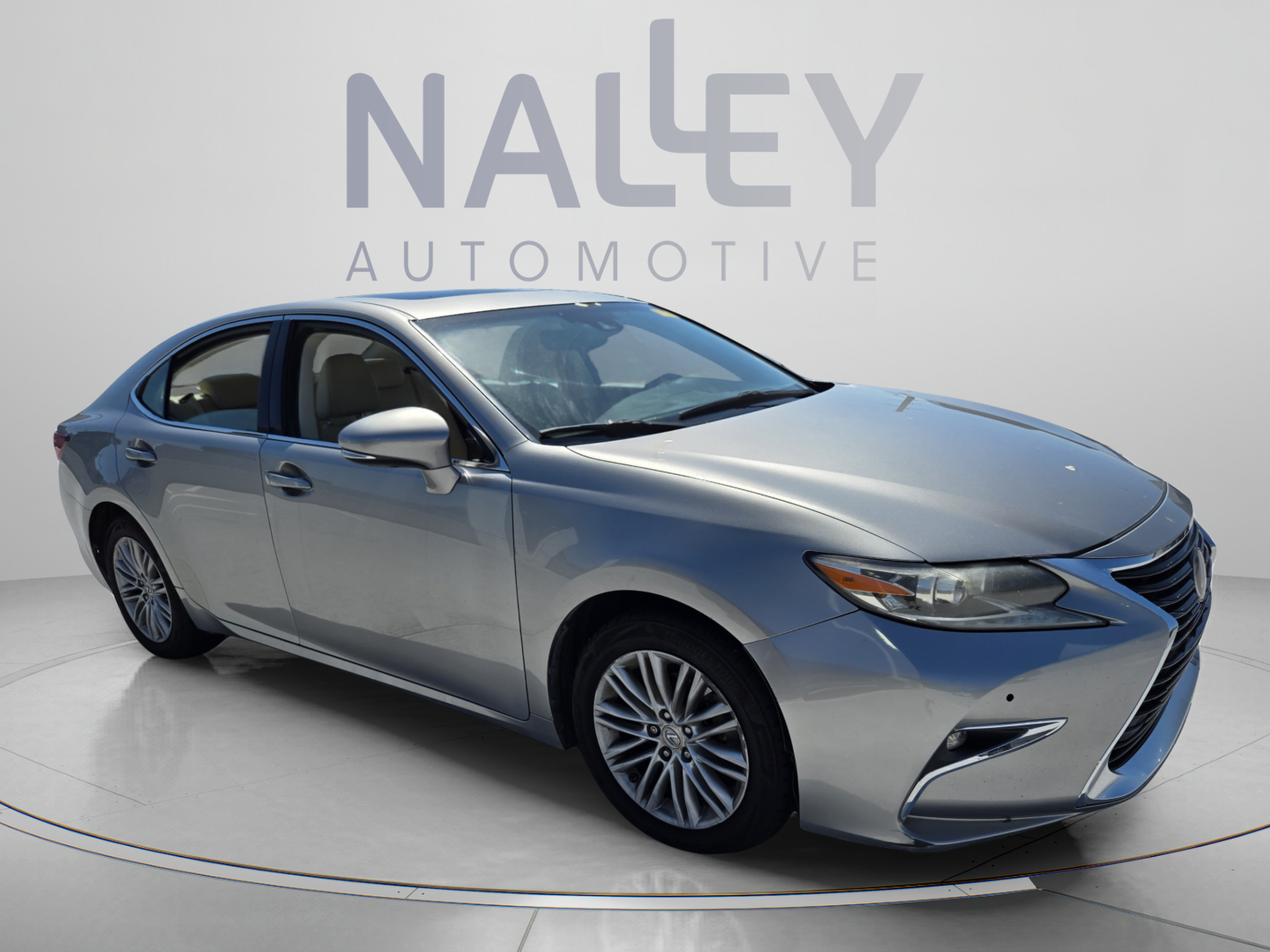 Used 2016 Lexus ES 350 w/ Premium Package w/Wood Trim FWD image 7