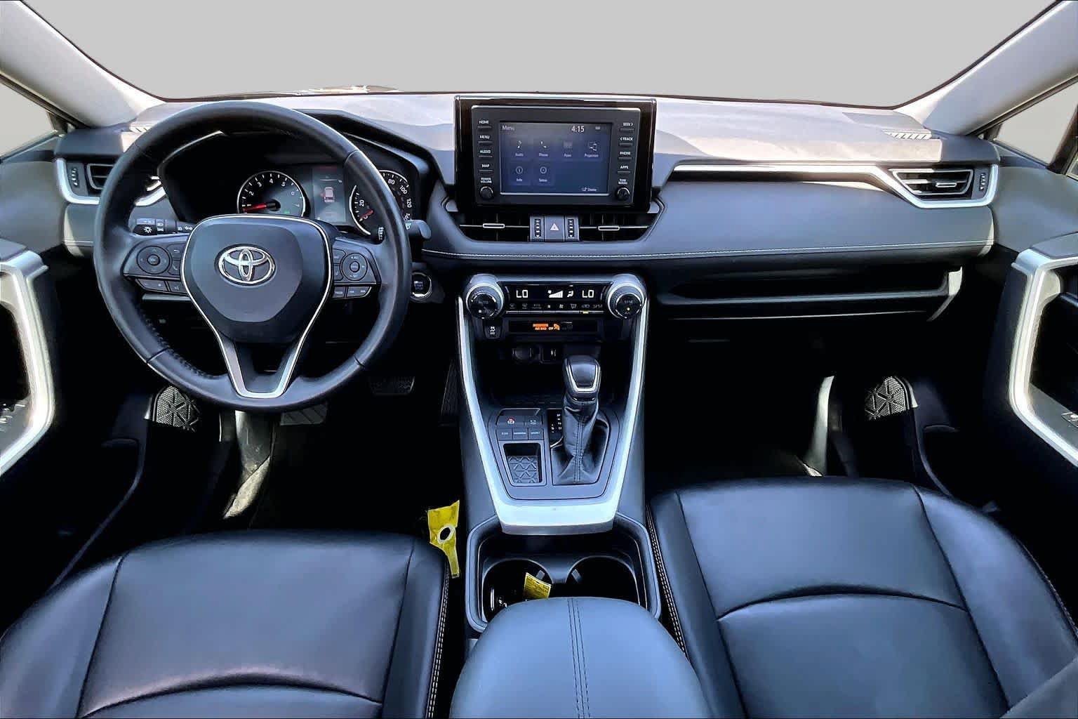 Used 2019 Toyota RAV4 XLE Premium FWD image 16