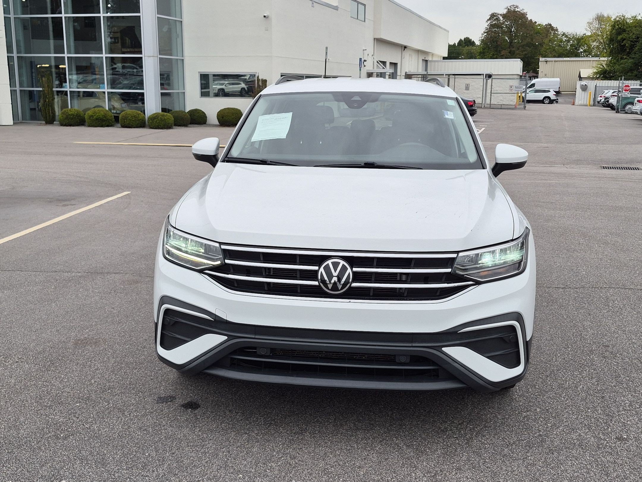 Used 2022 Volkswagen Tiguan S FWD image 8