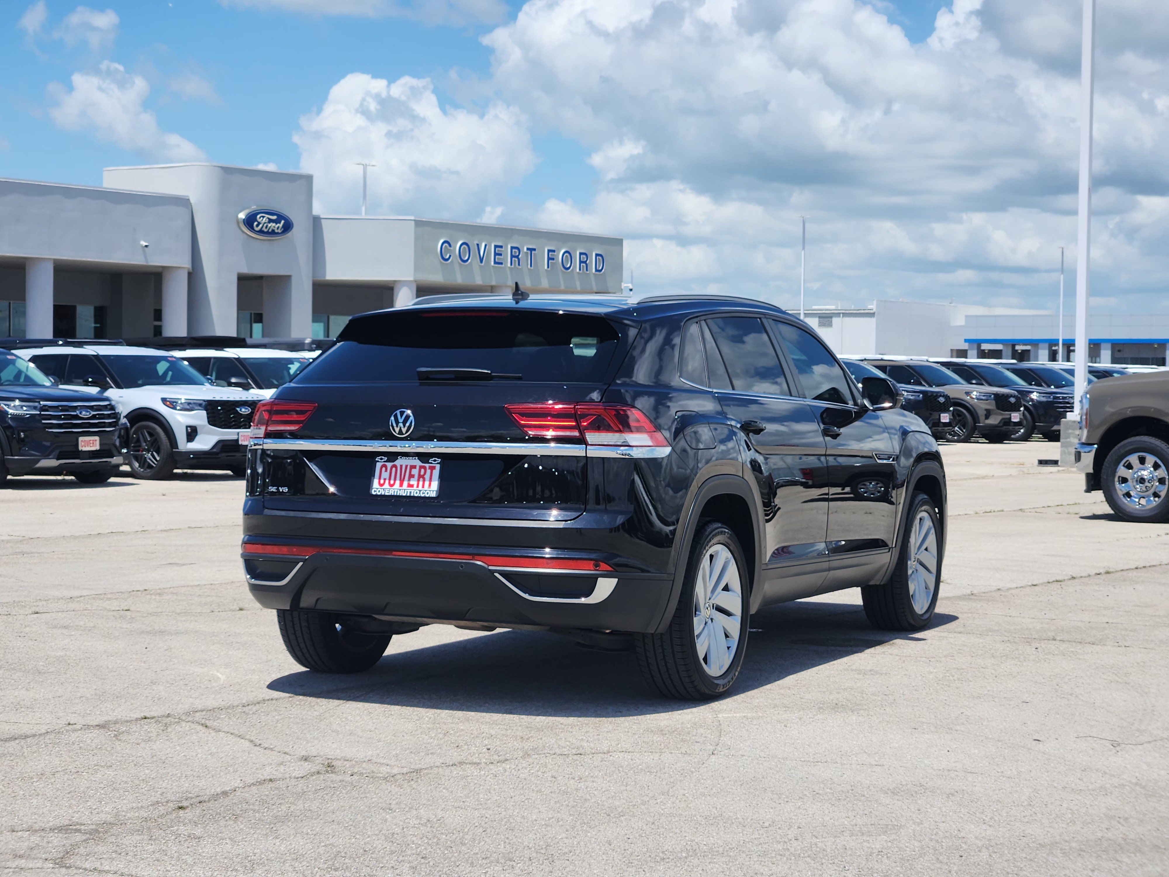 Used 2021 Volkswagen Atlas Cross Sport SE FWD image 7