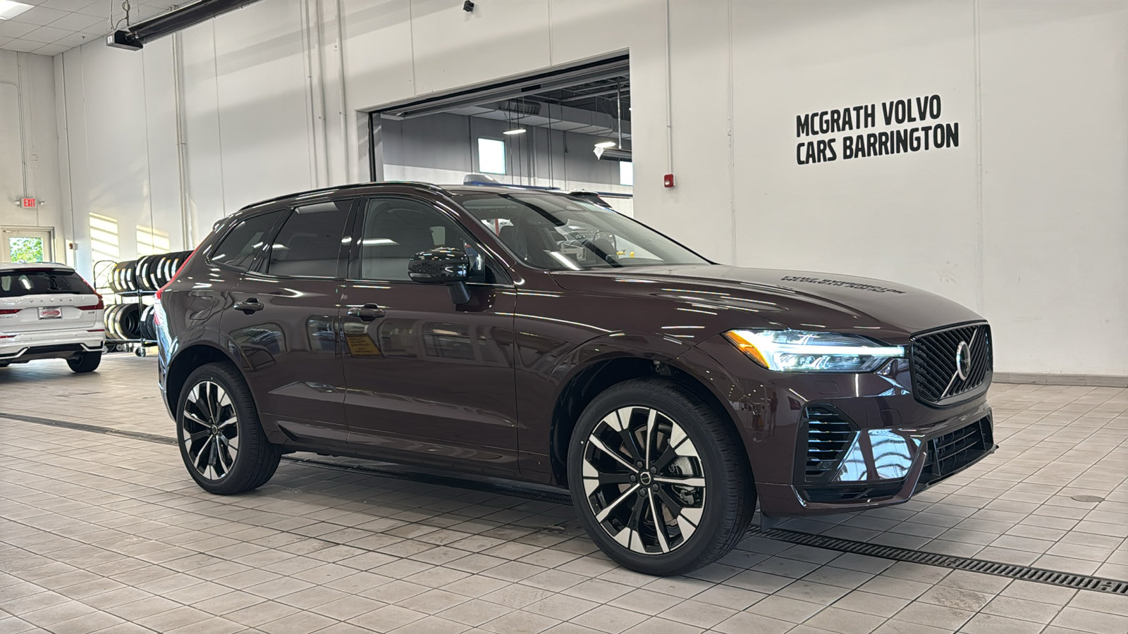 New 2026 Volvo XC60 T8 Plus w/ Protection Package Premier AWD/4WD image 3