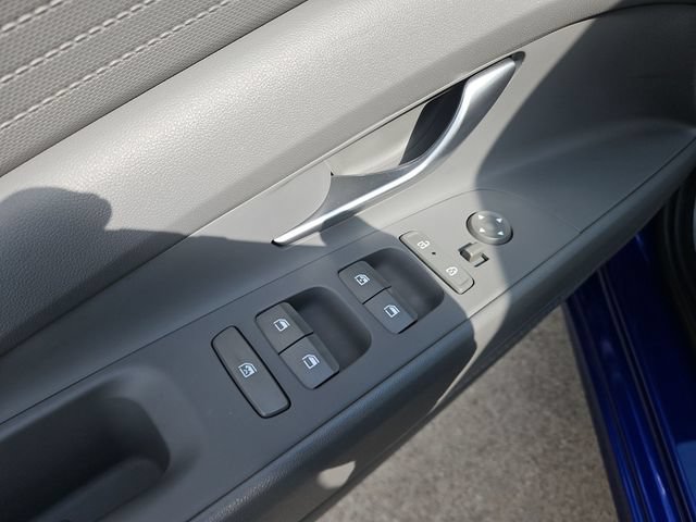 Used 2024 Hyundai Elantra SEL FWD image 21