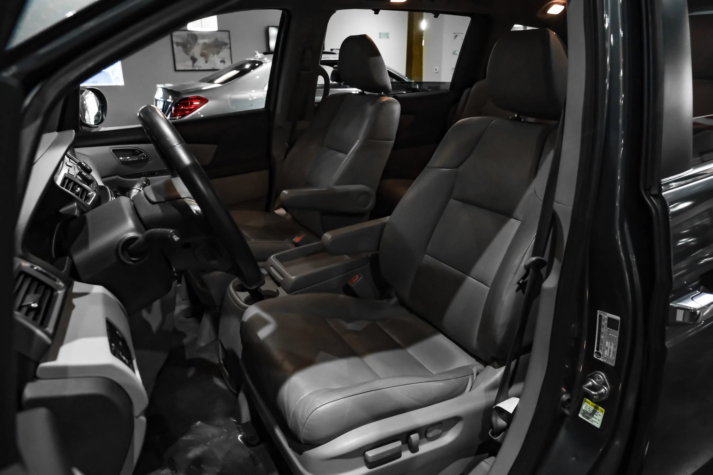 Used 2017 Honda Odyssey EX-L image 30