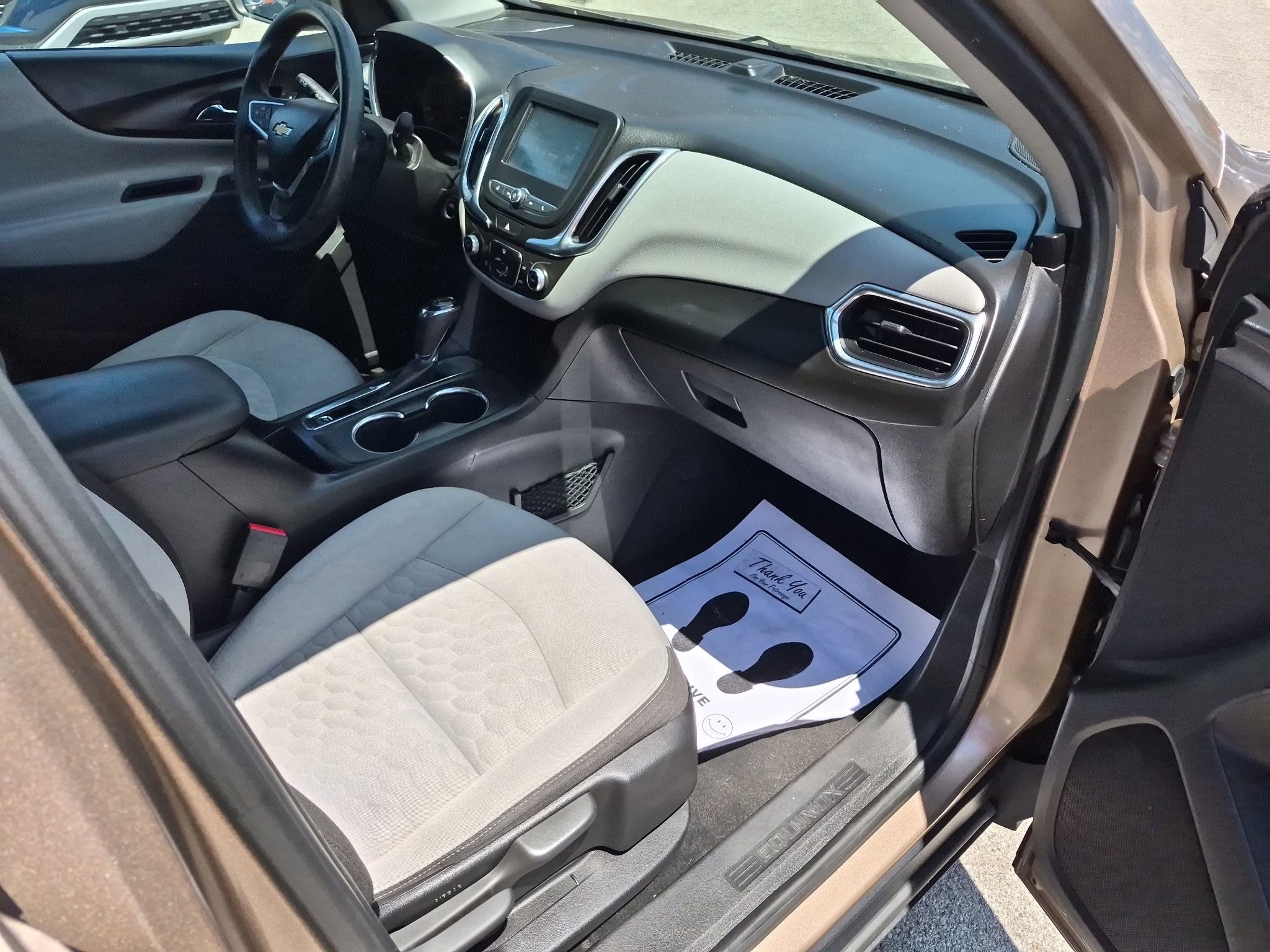Used 2018 Chevrolet Equinox LS w/ LPO, Cargo Package FWD image 24