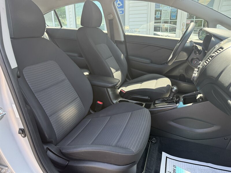 Used 2018 Kia Forte LX w/ LX Popular Package FWD image 15