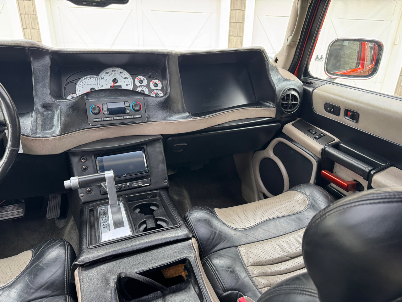 Used 2003 HUMMER H2 w/ Preferred Equipment Group image 18