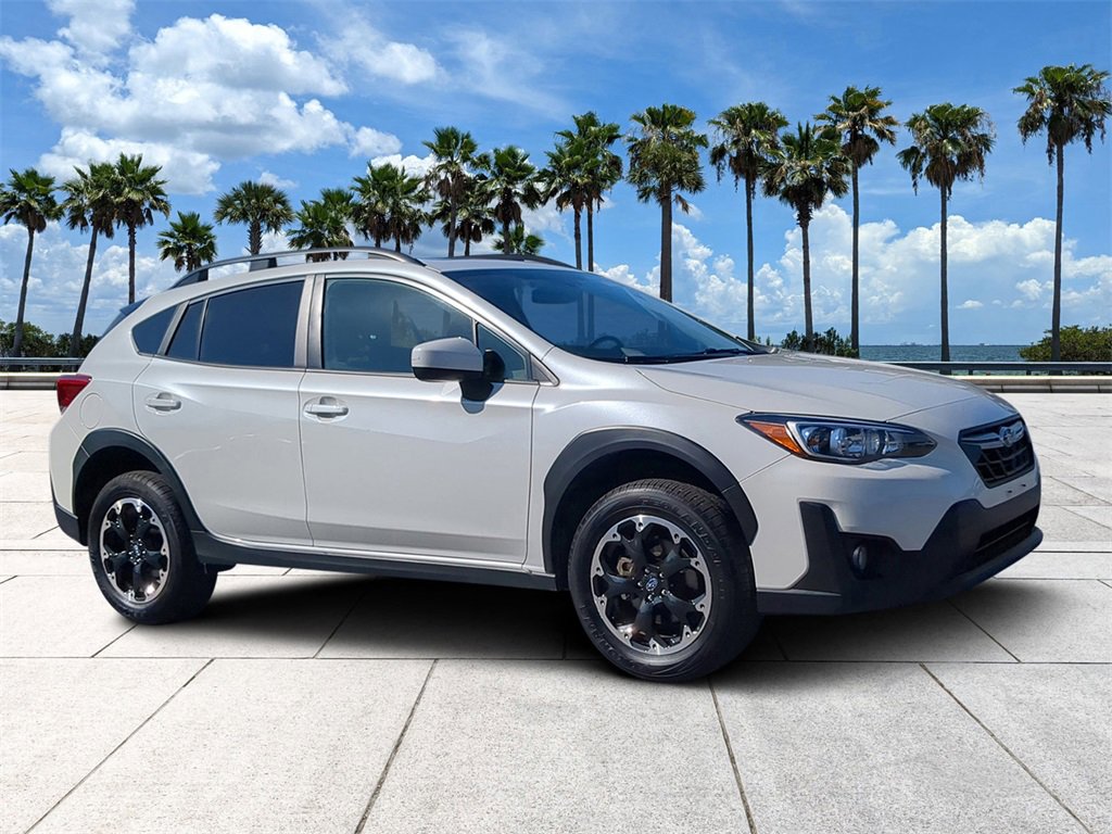 Used 2023 Subaru Crosstrek 2.0i Premium image 2