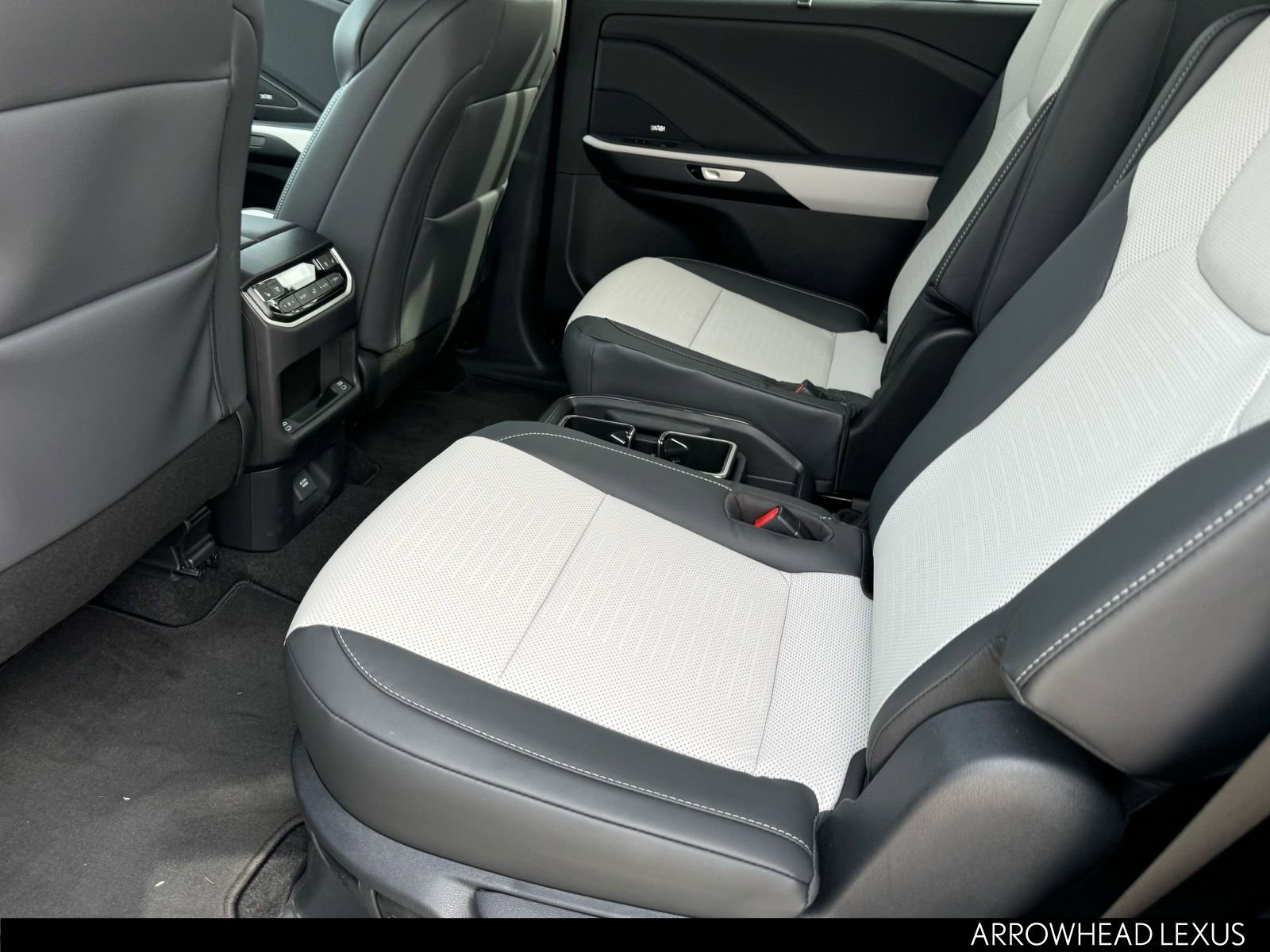 New 2026 Lexus TX 500h AWD image 14