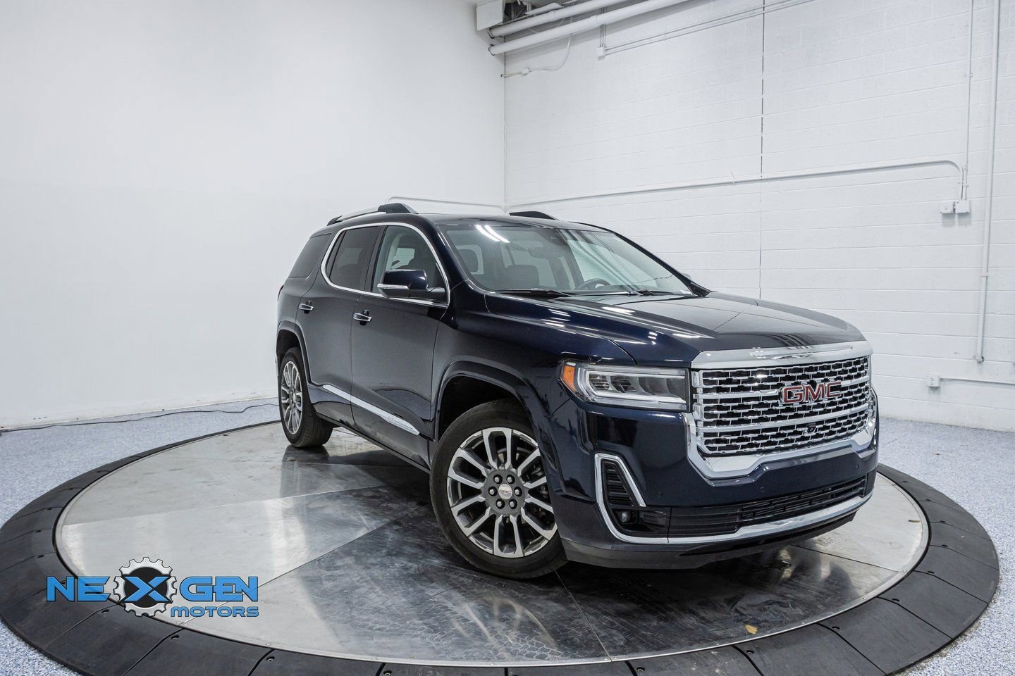 Used 2021 GMC Acadia Denali w/ Denali Ultimate Package image 1