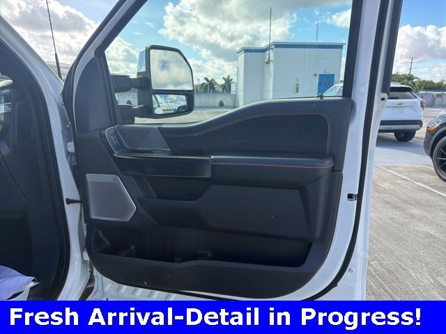 Used 2023 Ford F450 Platinum image 16