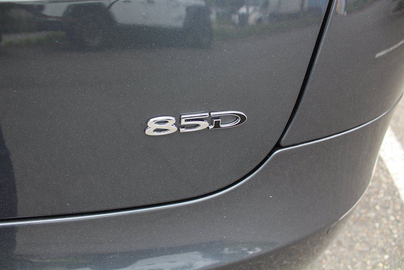 Used 2015 Tesla Model S 85D AWD/4WD image 33