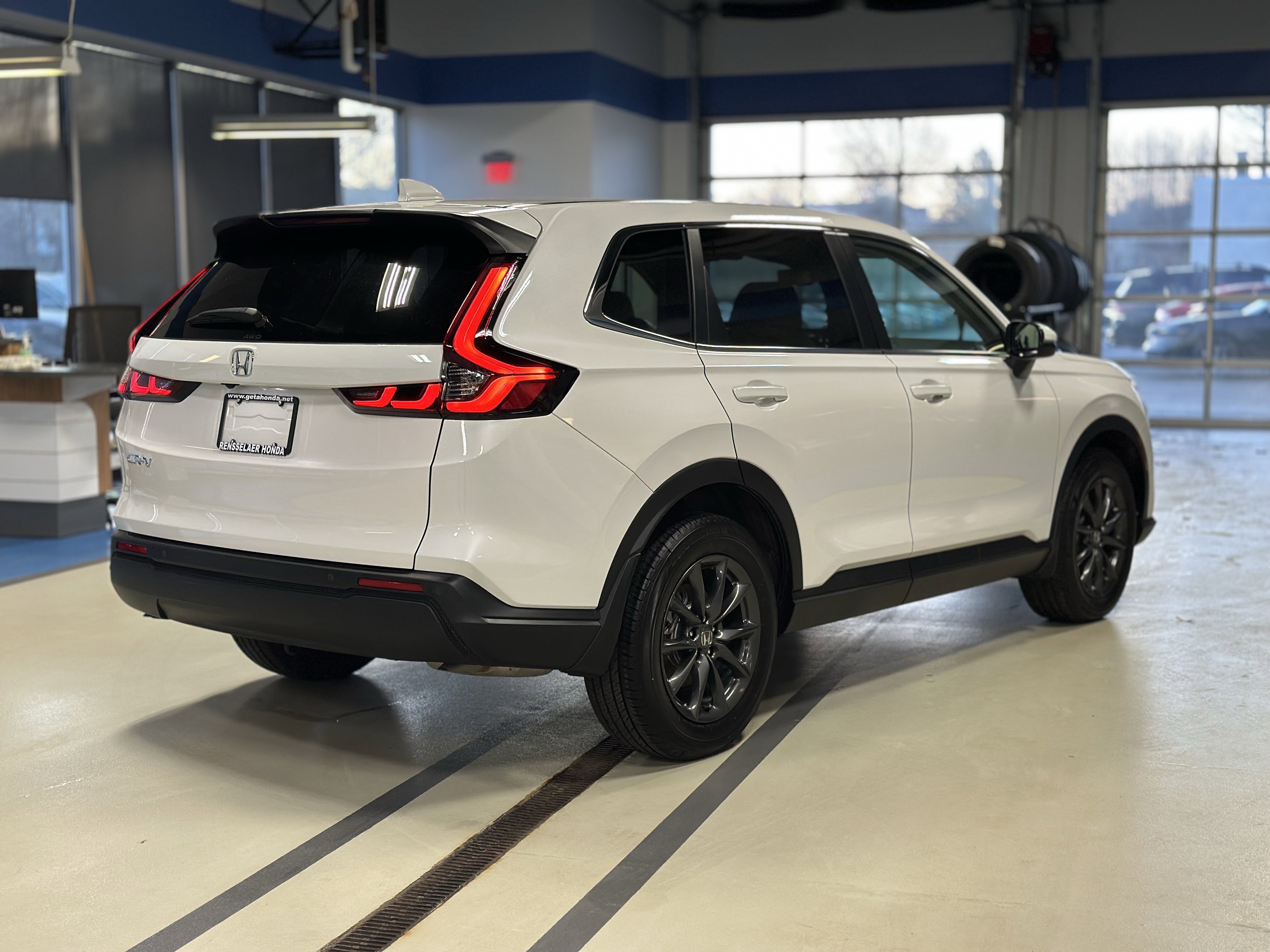 Used 2026 Honda CR-V EX-L image 4