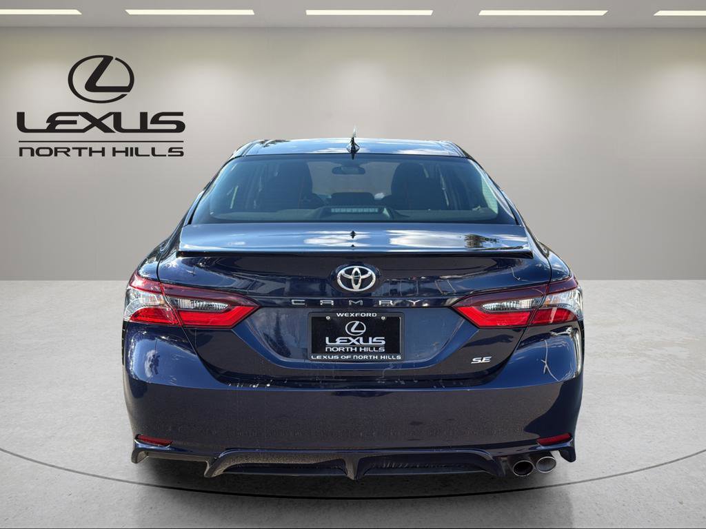 Used 2022 Toyota Camry SE image 7