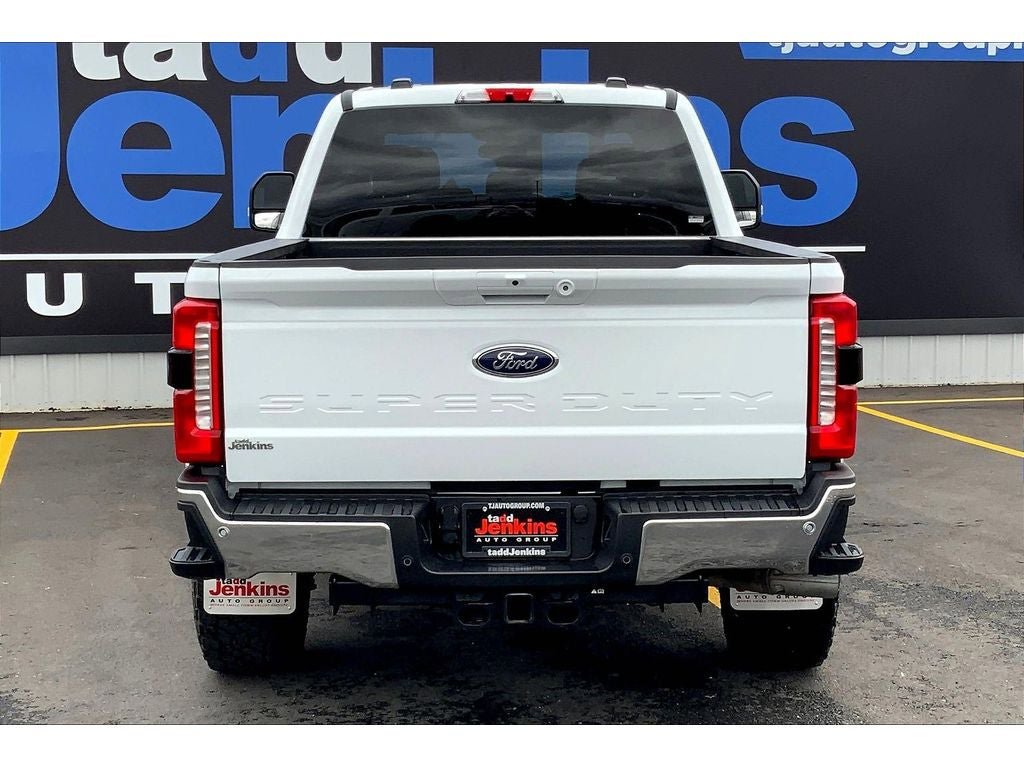 Used 2025 Ford F350 Lariat AWD/4WD image 4