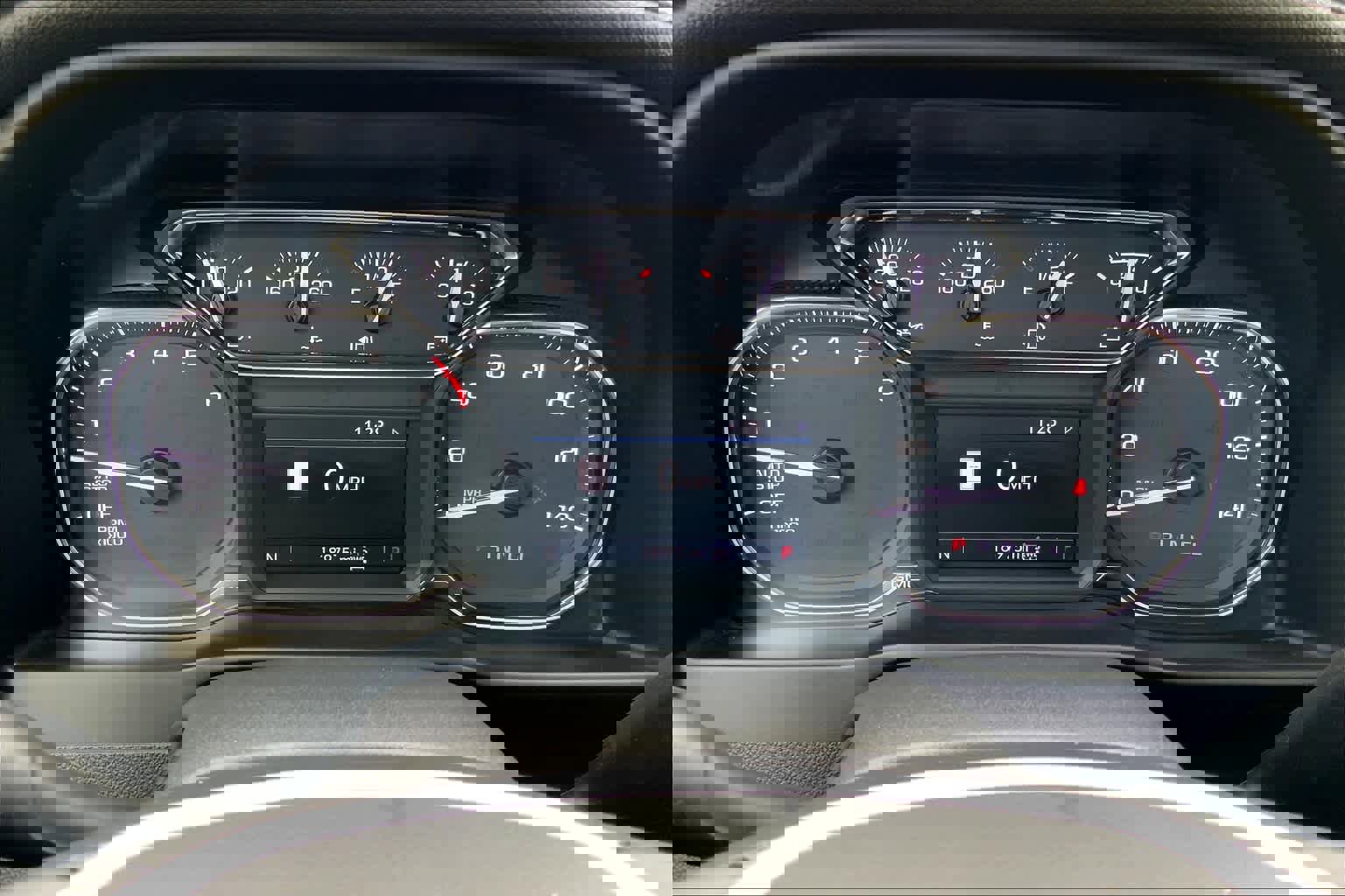 Used 2020 GMC Sierra 1500 SLT image 25