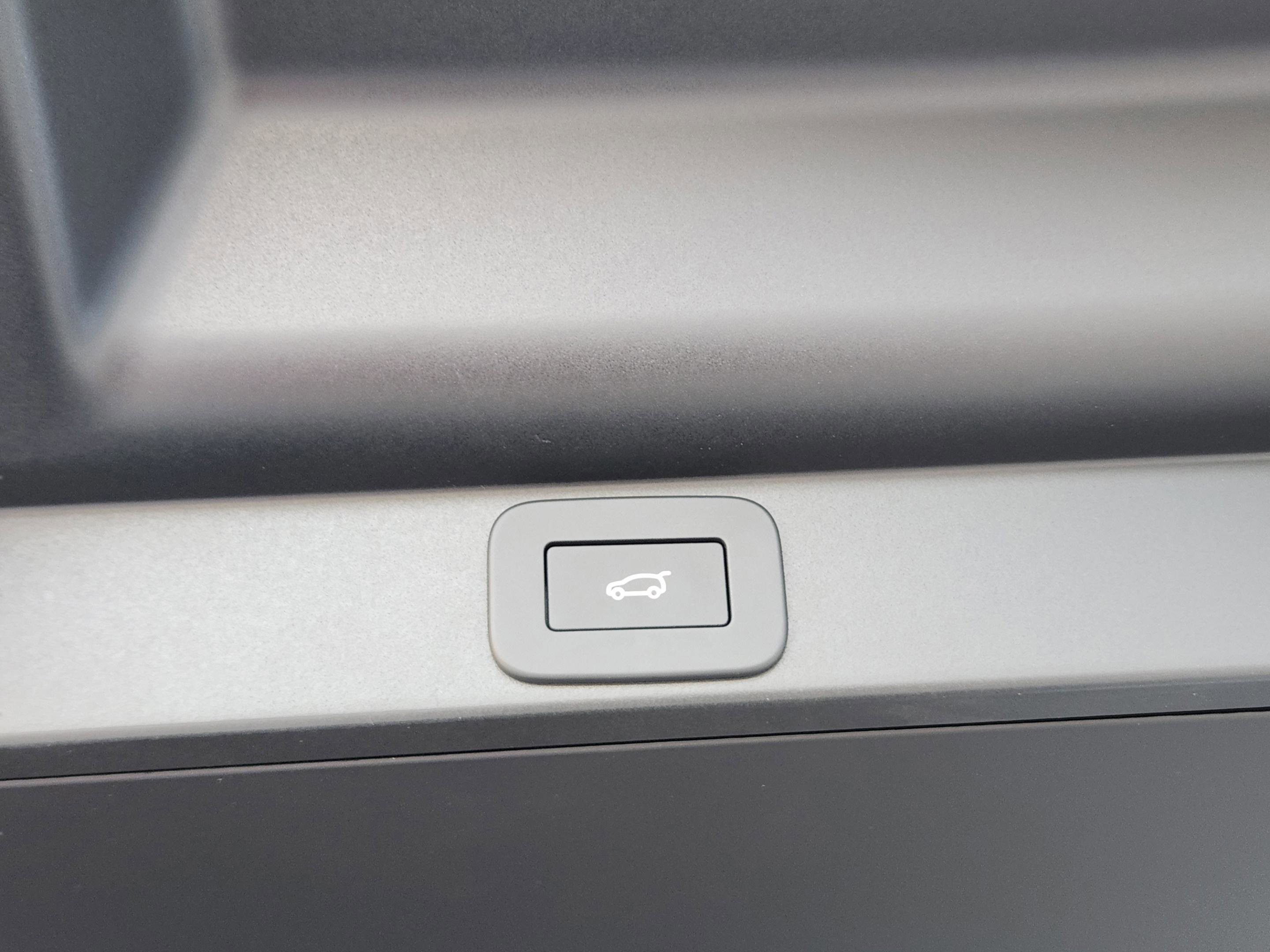 New 2026 Land Rover Range Rover Long Wheelbase Autobiography image 26