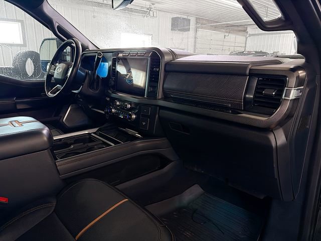 Used 2023 Ford F250 Platinum AWD/4WD image 12