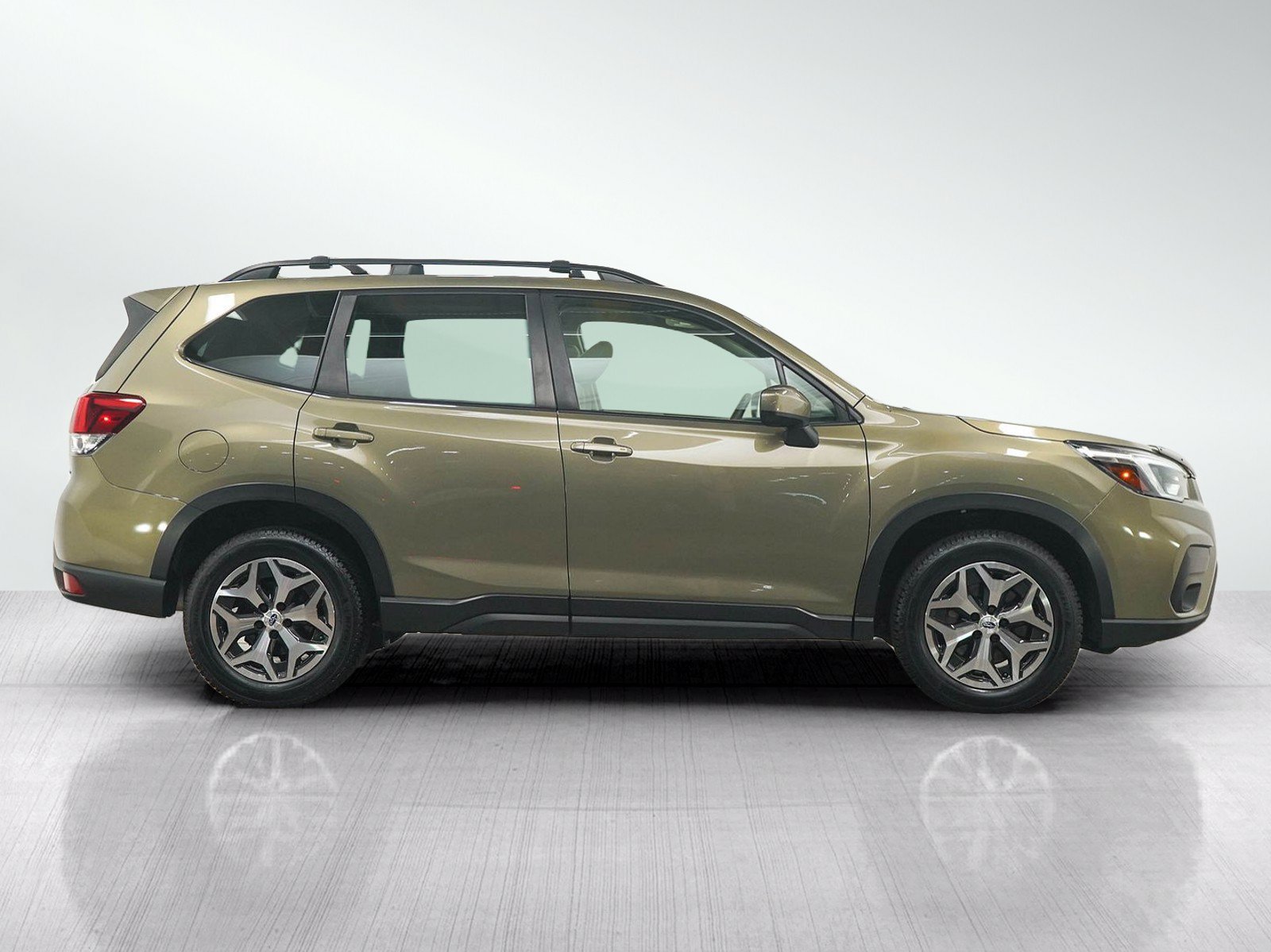 Used 2021 Subaru Forester Premium AWD/4WD image 6