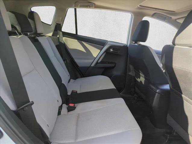 Used 2018 Toyota RAV4 XLE image 17