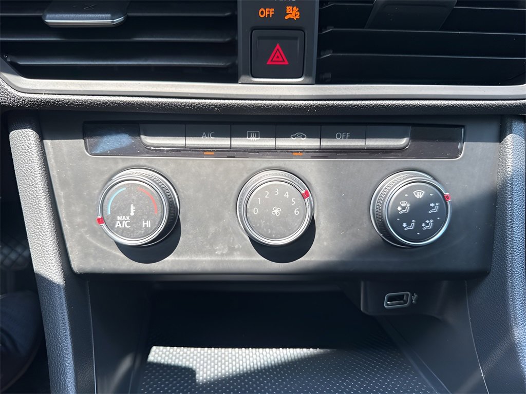 Used 2019 Volkswagen Jetta S w/ Driver Assistance Package image 17