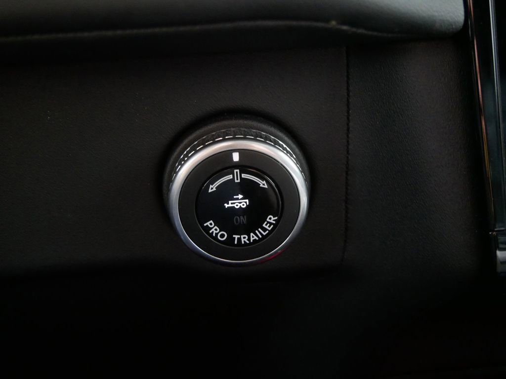 Used 2025 Lincoln Navigator Reserve image 29