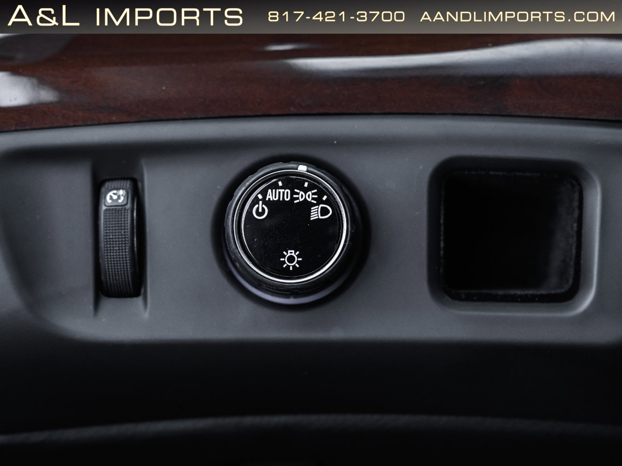 Used 2019 Cadillac Escalade ESV Premium Luxury image 46