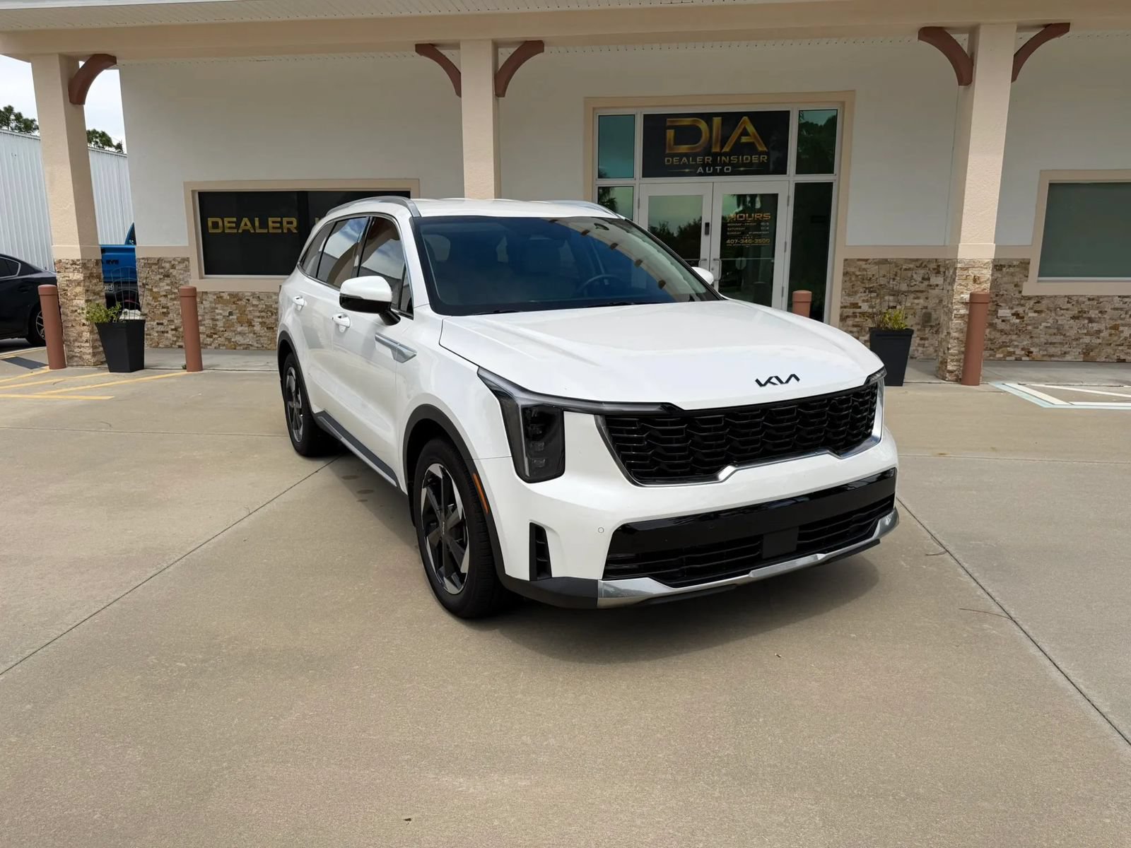 Used 2025 Kia Sorento EX
