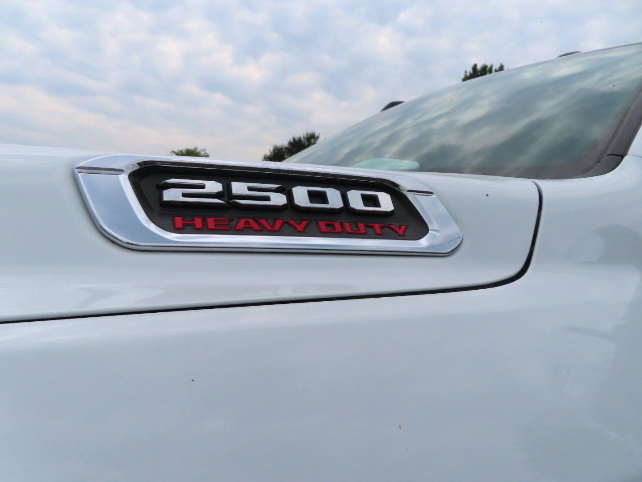 Used 2024 RAM 2500 Laramie AWD/4WD image 12