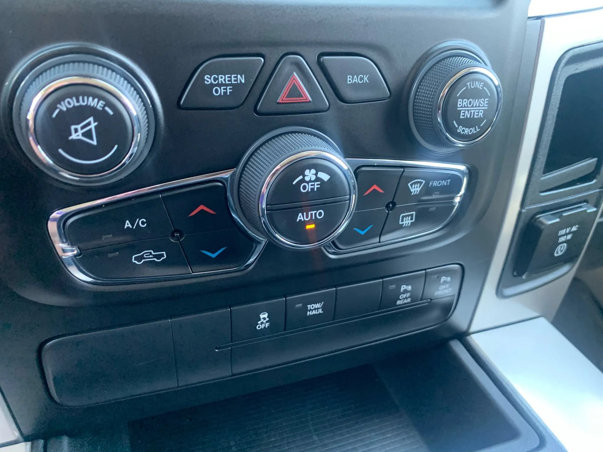 Used 2019 RAM 1500 Lone Star RWD image 31