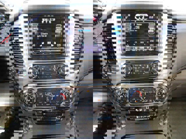 Used 2015 Chevrolet Suburban LTZ image 17