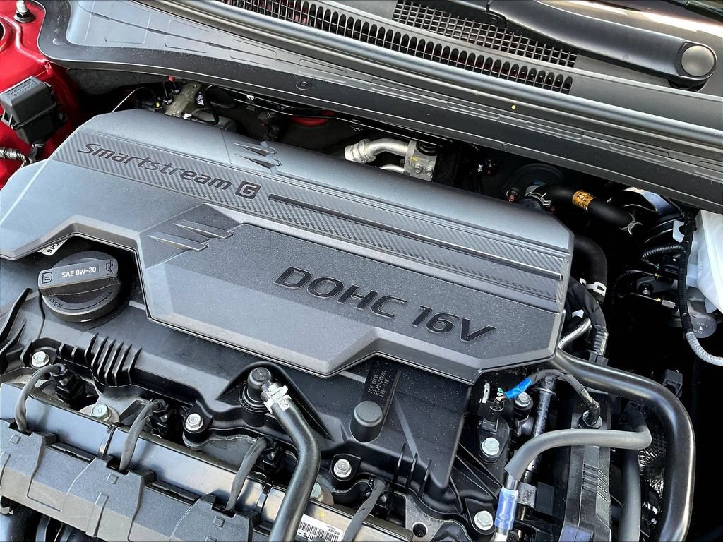 Used 2025 Hyundai Elantra SEL FWD image 31