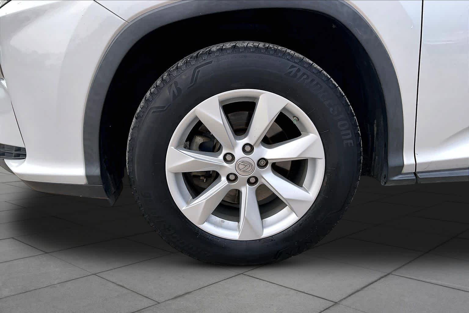 Used 2017 Lexus RX 350 FWD w/ Accessory Package image 9