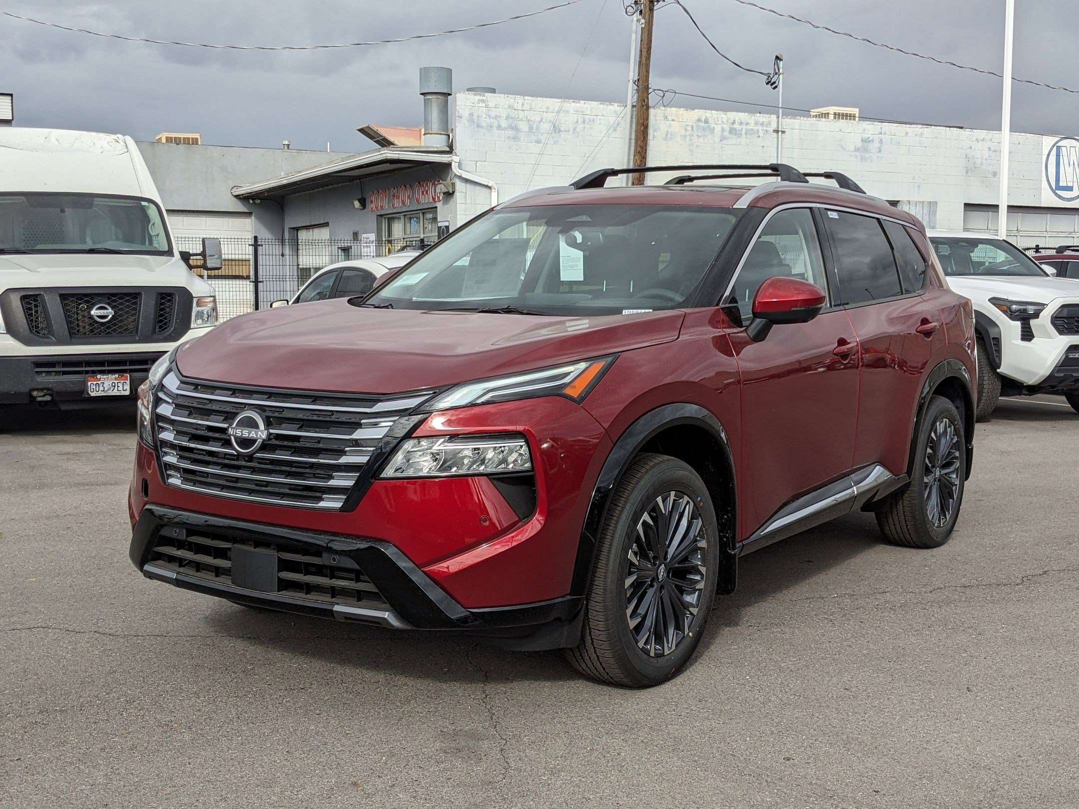 New 2026 Nissan Rogue Platinum image 10
