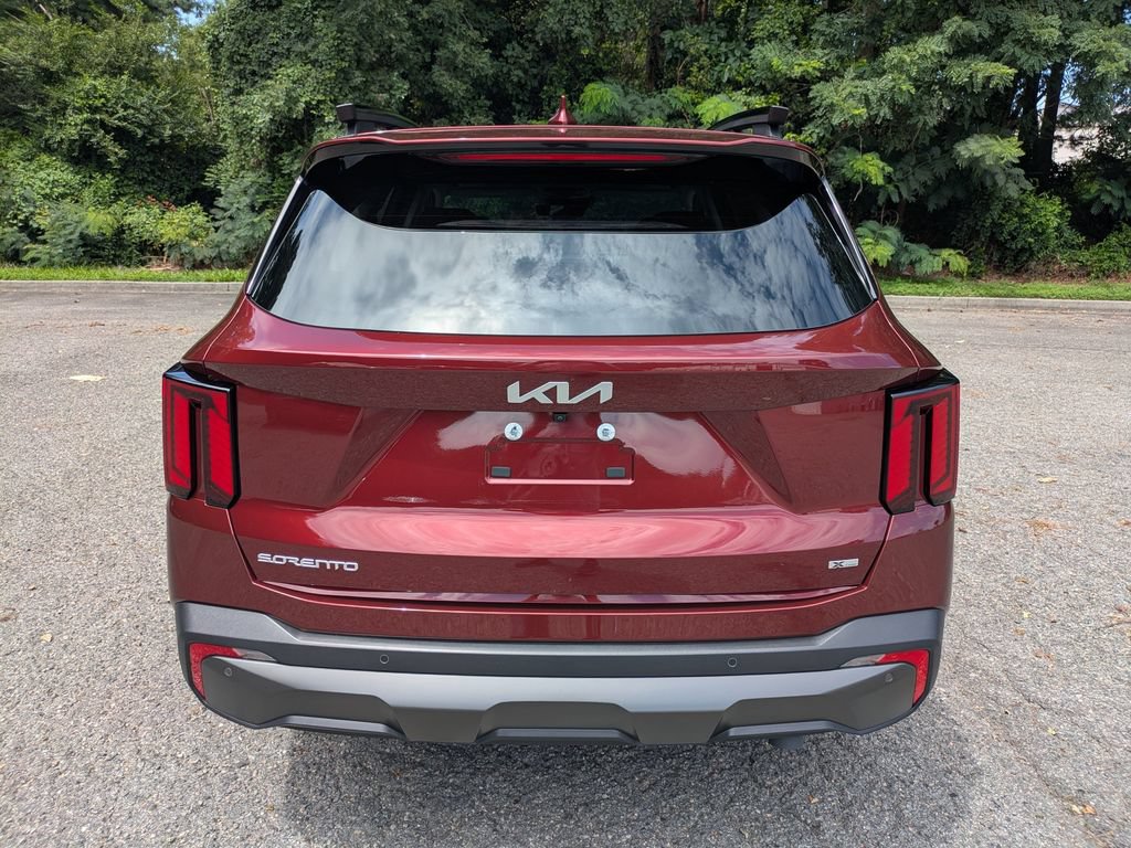 Used 2024 Kia Sorento SX AWD/4WD image 5