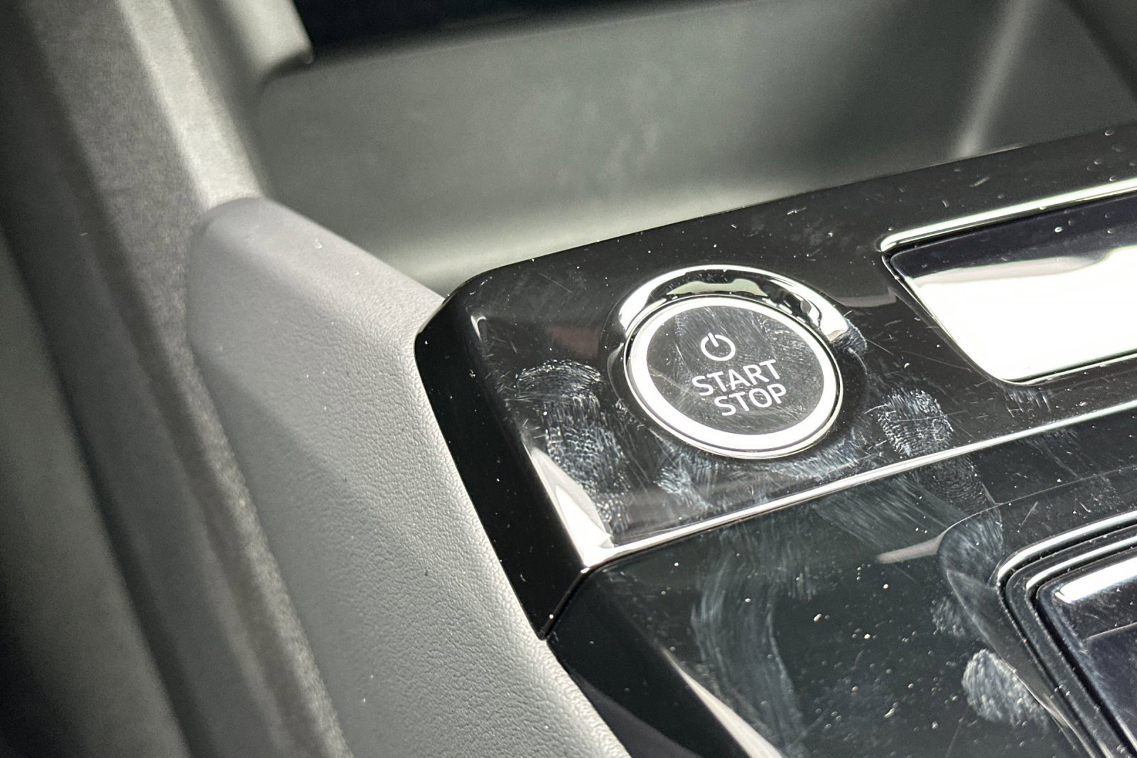 Used 2025 Audi A6 e-tron Premium Plus w/ Premium Plus image 26