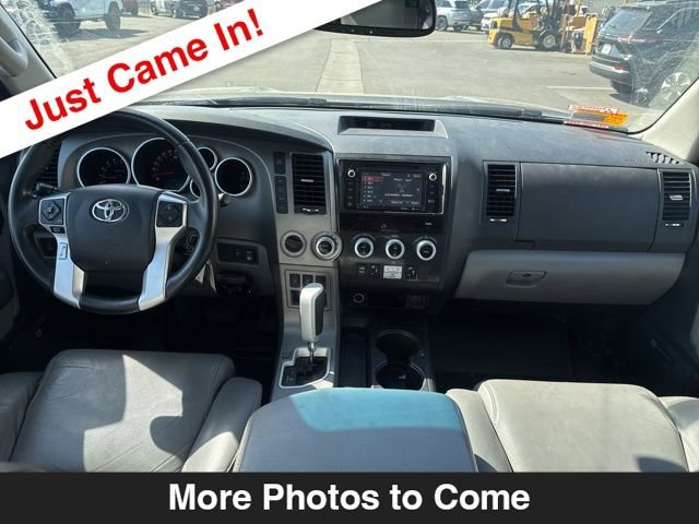 Used 2017 Toyota Sequoia Limited w/ Safety & Convenience Package AWD/4WD image 10