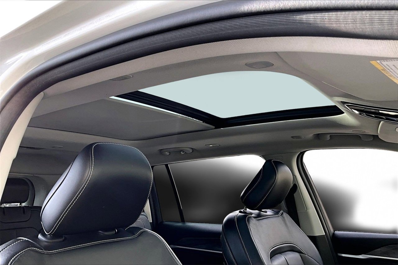 Certified 2022 Jeep Grand Cherokee L Limited image 16