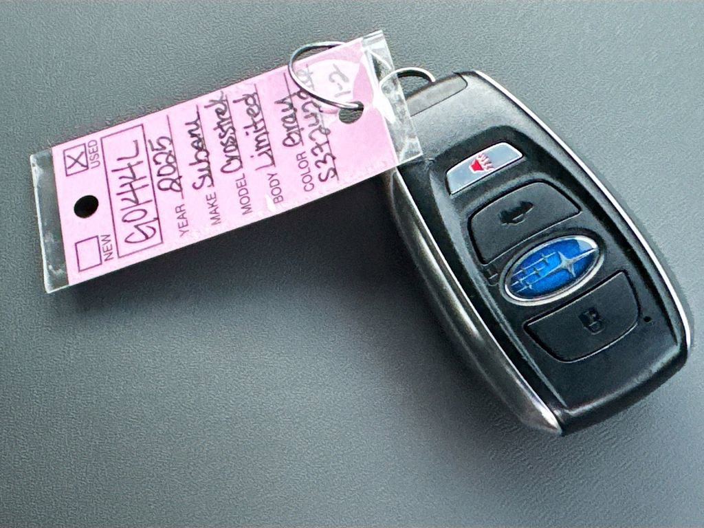 Used 2025 Subaru Crosstrek 2.5i Limited w/ Crosstrek Mirror Package image 40