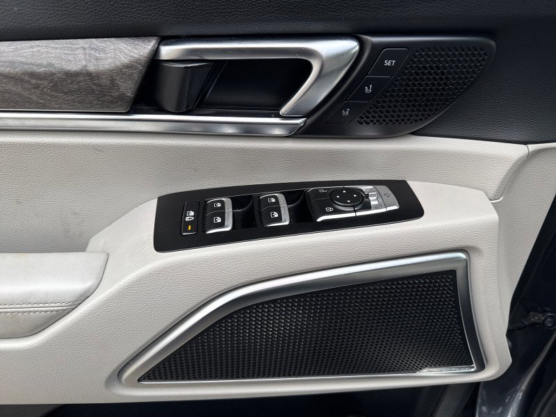 Used 2020 Kia Telluride SX w/ SX Prestige Package image 12