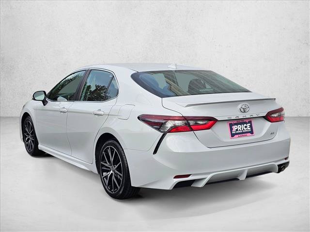 Used 2022 Toyota Camry SE FWD image 7
