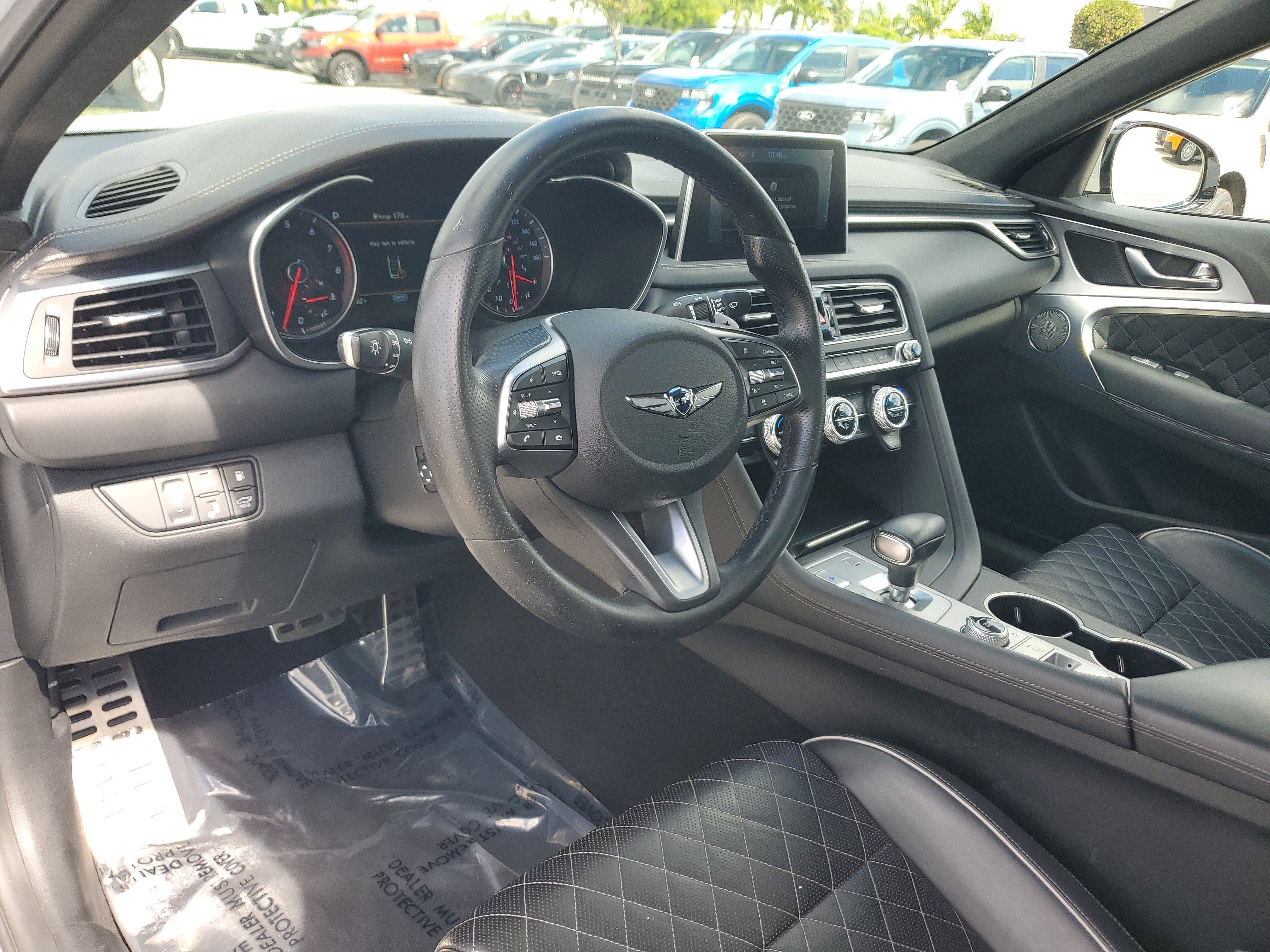 Used 2020 Genesis G70 3.3T w/ Sport Package image 9