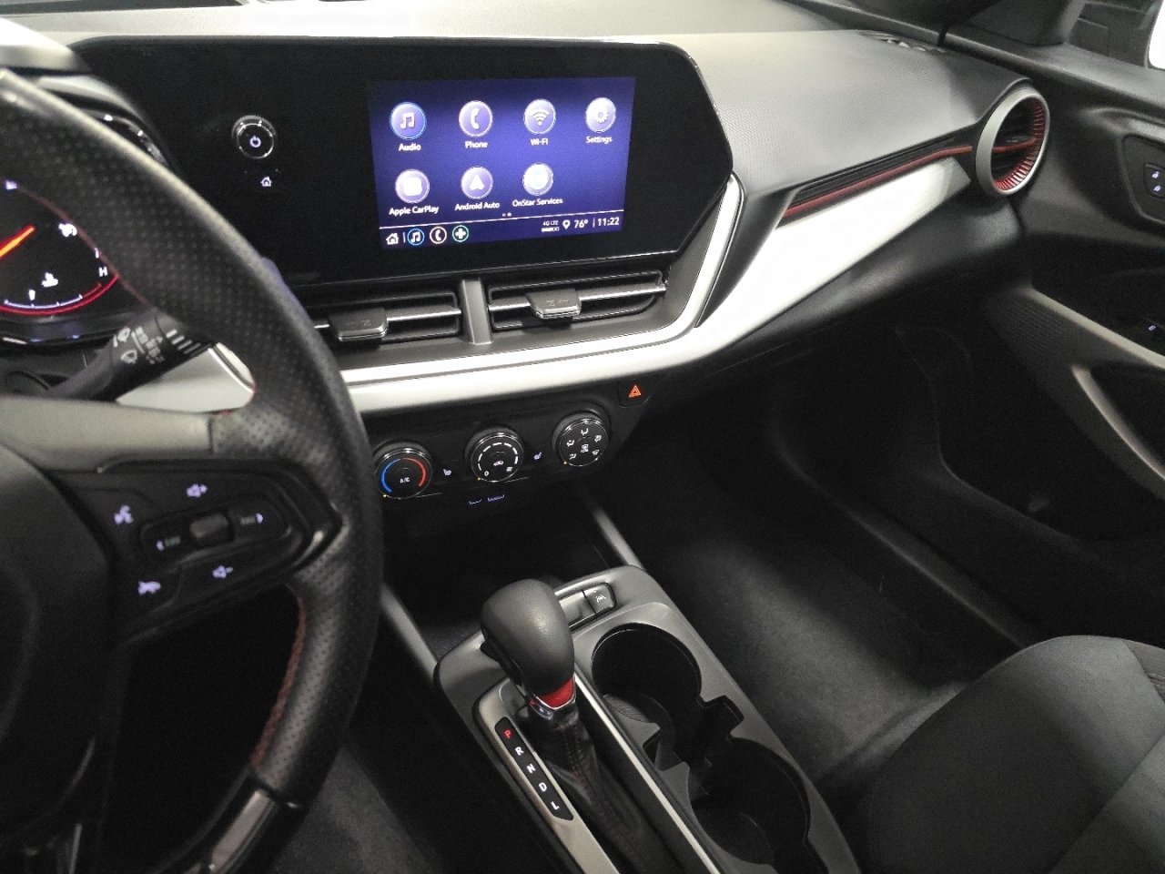 Used 2024 Chevrolet Trax RS FWD image 27