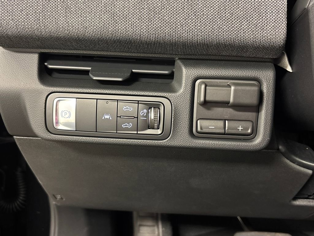 New 2026 GMC Sierra EV Elevation image 36