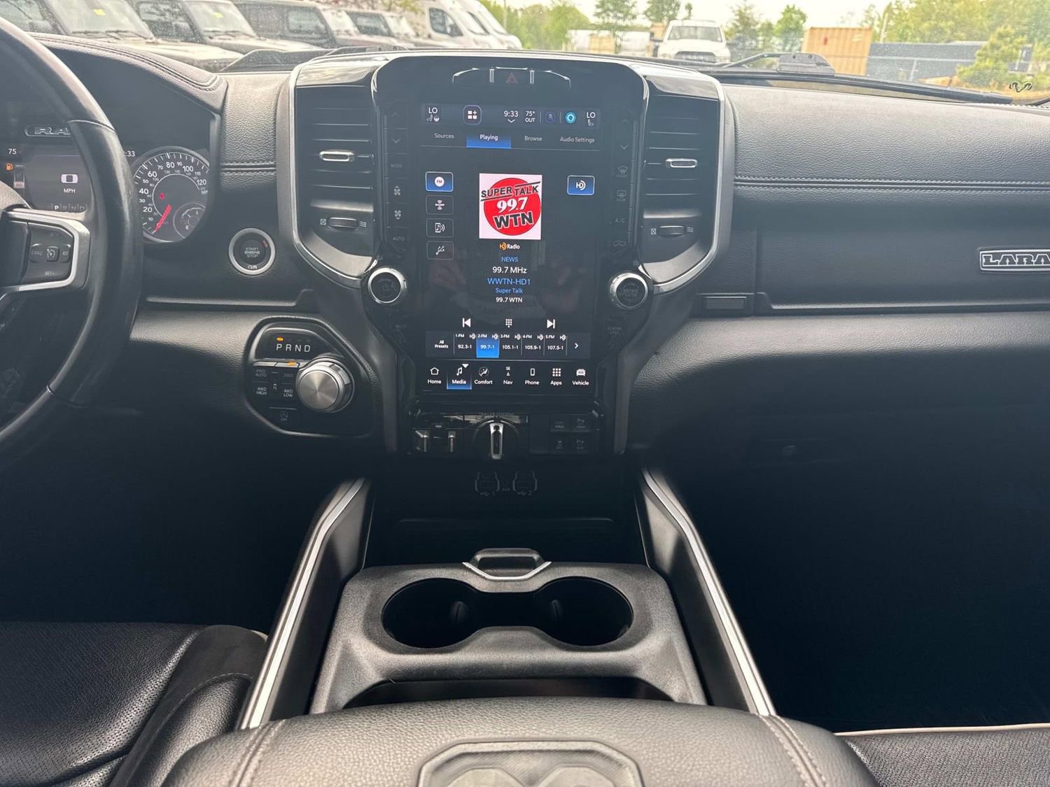 Used 2022 RAM 1500 Laramie w/ Sport Appearance Package AWD/4WD image 18