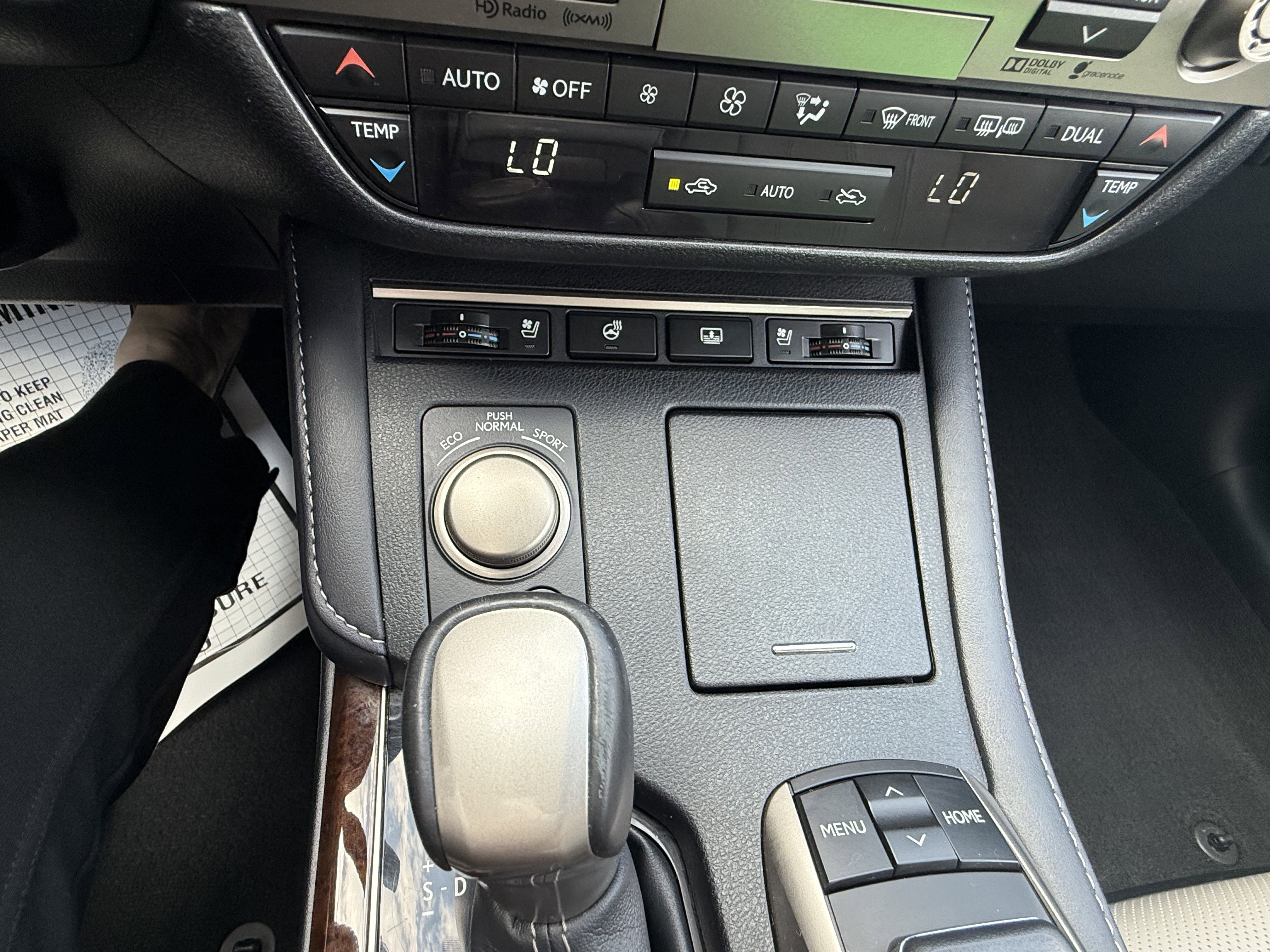 Used 2016 Lexus ES 350 w/ Luxury Package w/Wood Trim image 26